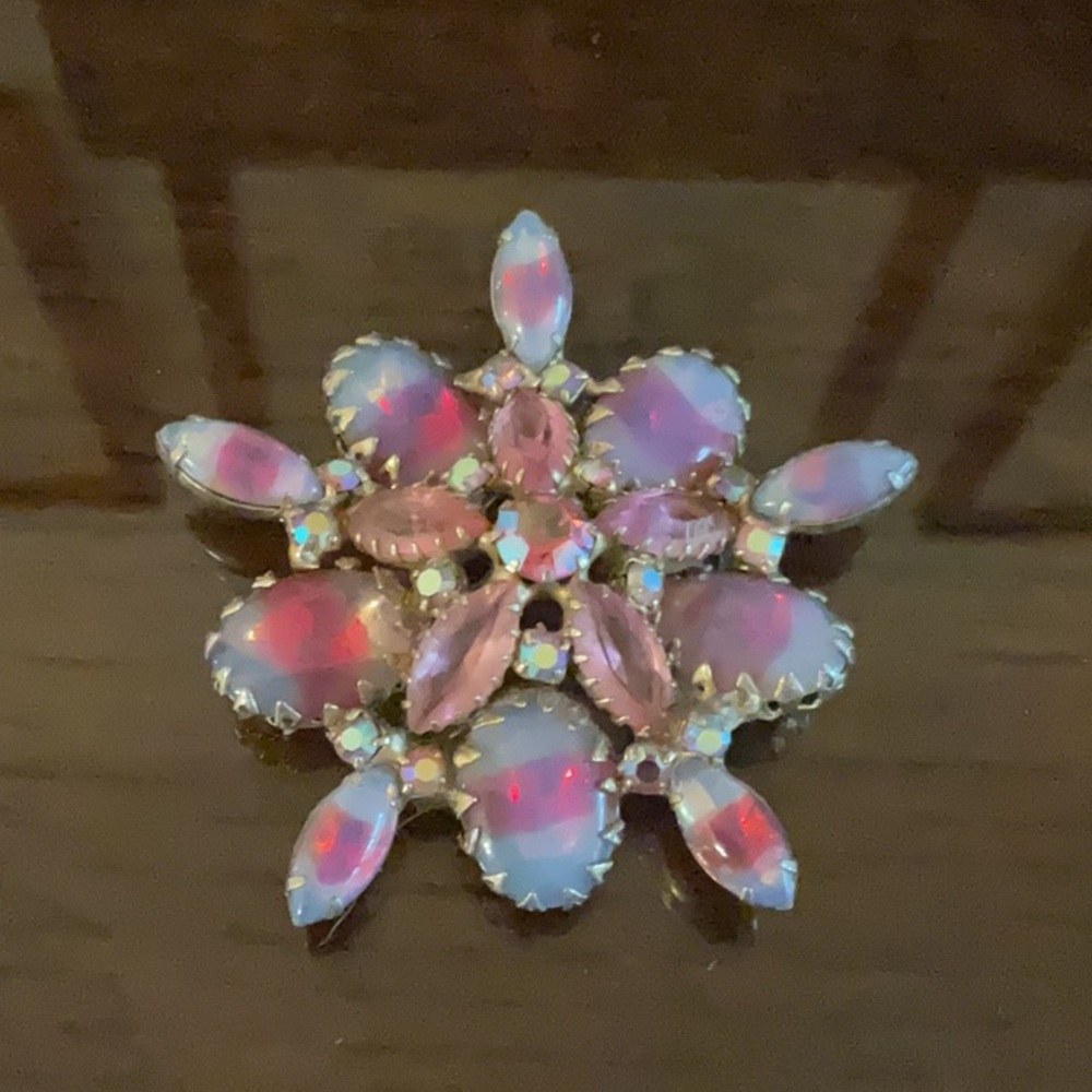 Vintage Elegant Pink Floral Brooch
